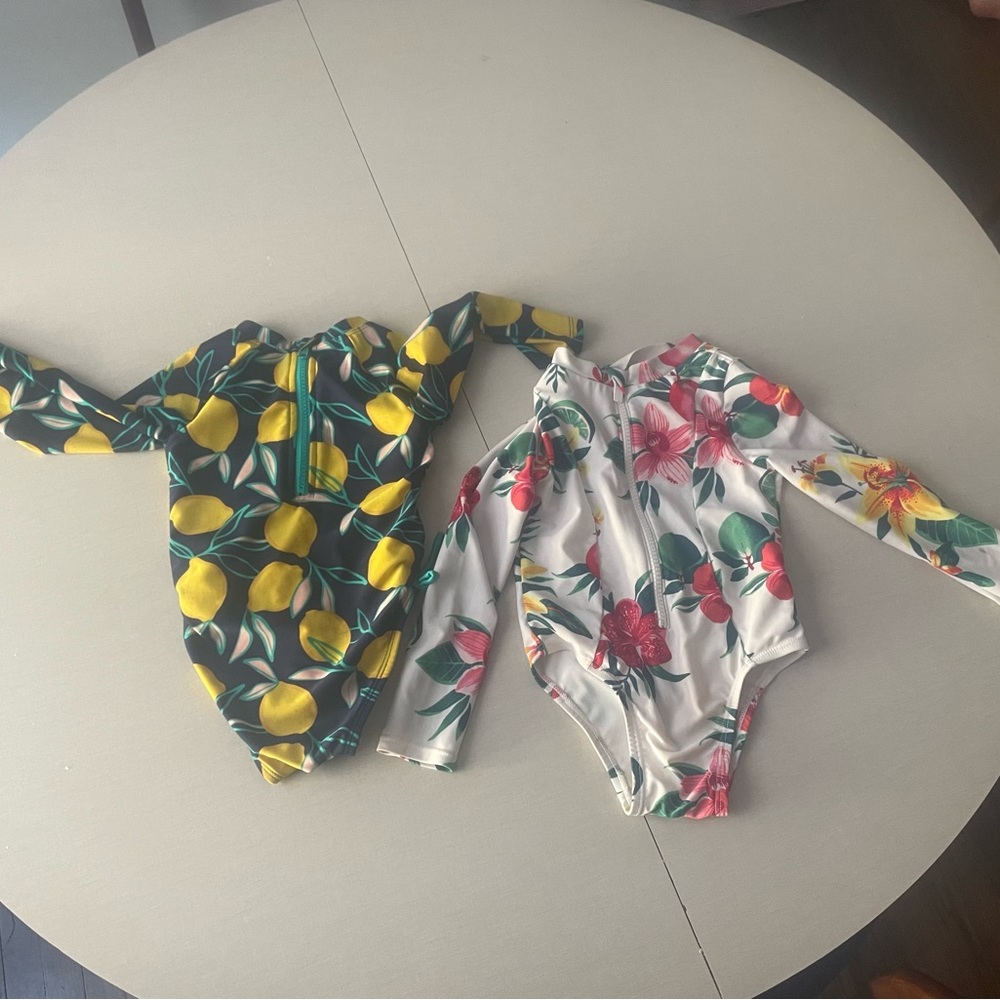 Toddler bathing suits, like new